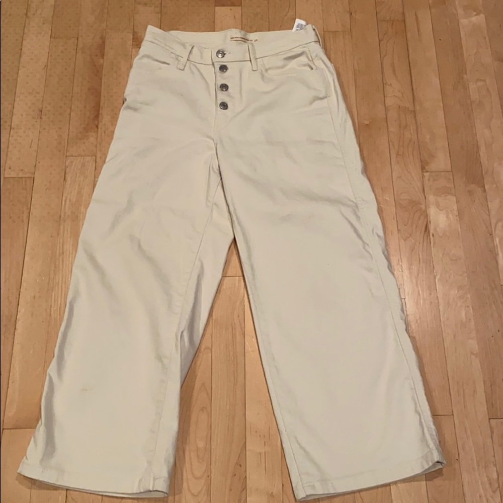 Levi’s mile high cropped button fly jeans